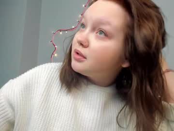 Alllis0nkissaa Chaturbate stream image from February 17, 2025