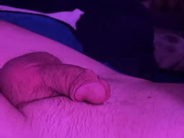 Callmeagoodboi Chaturbate stream image from February 17, 2025