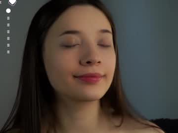 Maidabuoy Chaturbate stream image from February 17, 2025
