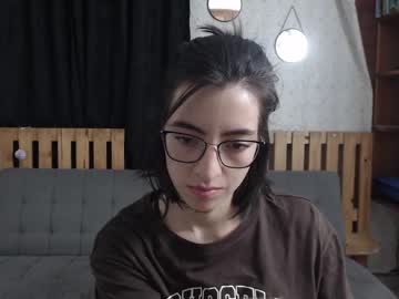 Alicee_Logan_ Chaturbate stream image from February 17, 2025