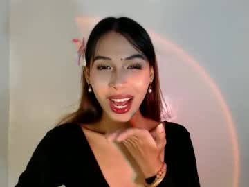 Aljenloversweet Chaturbate stream image from February 17, 2025