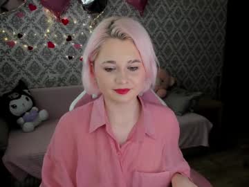 Helena__Miller Chaturbate stream image from February 17, 2025