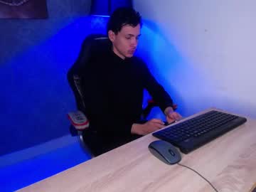Marcus_Hanks Chaturbate stream image from February 17, 2025