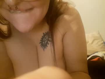 Tittyqueen95 Chaturbate stream image from February 17, 2025