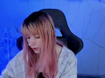 Lexiwenford Chaturbate stream image from February 17, 2025
