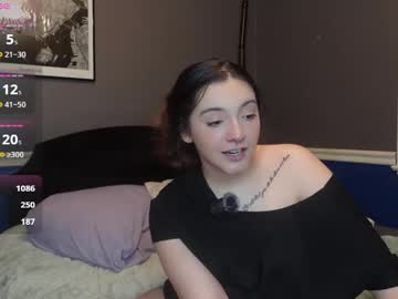 Airejolene Chaturbate stream image from February 17, 2025