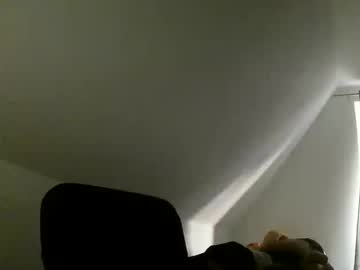 Dmjay7172 Chaturbate stream image from February 17, 2025