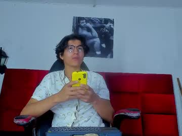 Eithan_Villalobos Chaturbate stream image from February 17, 2025