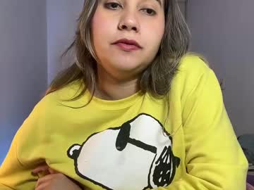 Mirilinda Chaturbate stream image from February 17, 2025