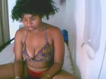 Noushka480892 Chaturbate stream image from February 17, 2025