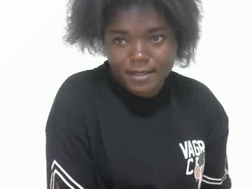 Sweet_Mag Chaturbate stream image from February 17, 2025