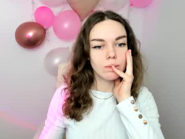 Adell_Curly Chaturbate stream image from February 17, 2025