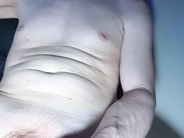 Daren2dou Chaturbate stream image from February 17, 2025