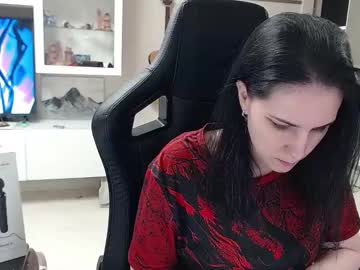 Irwi_Tomboy Chaturbate stream image from February 17, 2025
