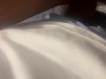 Longlong217 Chaturbate stream image from February 17, 2025