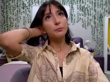 Nicolelimp Chaturbate stream image from February 17, 2025