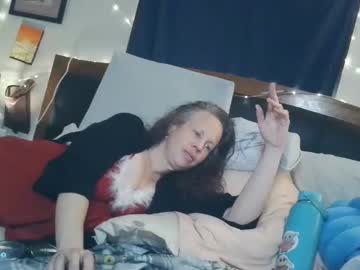 Notyouraveragegirl97 Chaturbate stream image from February 17, 2025