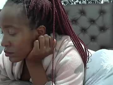 Sluttylaura18 Chaturbate stream image from February 17, 2025