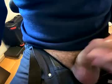 Vilaz Chaturbate stream image from February 17, 2025