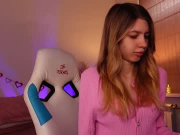 Fairy_Ella Chaturbate stream image from February 17, 2025