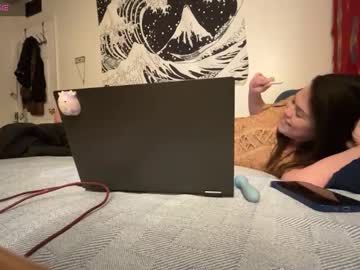 Flirtyfreckles Chaturbate stream image from February 17, 2025