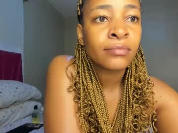 Kinkylyla Chaturbate stream image from February 17, 2025
