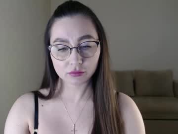 Marishaarimova Chaturbate stream image from February 17, 2025