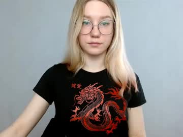 Abbymoore__ Chaturbate stream image from February 17, 2025
