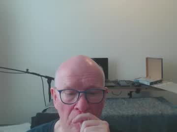 Blueeyesn8 Chaturbate stream image from February 17, 2025