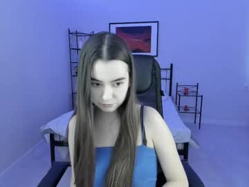 Crystai_Rose Chaturbate stream image from February 17, 2025