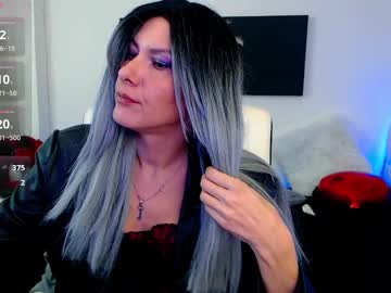 Mistressevelyn_ Chaturbate stream image from February 17, 2025