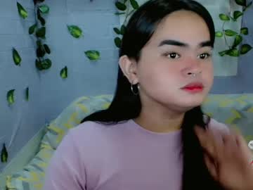 Shimilove Chaturbate stream image from February 17, 2025