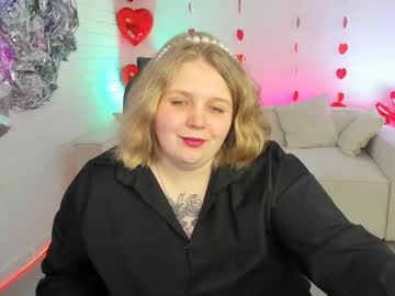 Sladadeew Chaturbate stream image from February 17, 2025