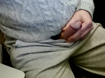 Stargazer1069 Chaturbate stream image from February 17, 2025