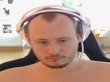 Danishbussy Chaturbate stream image from February 17, 2025