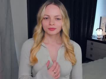 Elgaflowers Chaturbate stream image from February 17, 2025