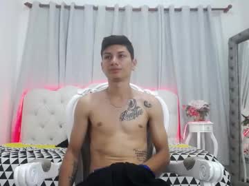 Alexanderleroy Chaturbate stream image from February 17, 2025