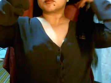 Pinayjona Chaturbate stream image from February 17, 2025