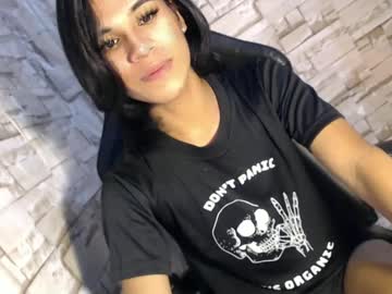 Asianblk_Barbiedoll Chaturbate stream image from February 17, 2025