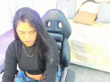 Glowshine_Tay Chaturbate stream image from February 17, 2025