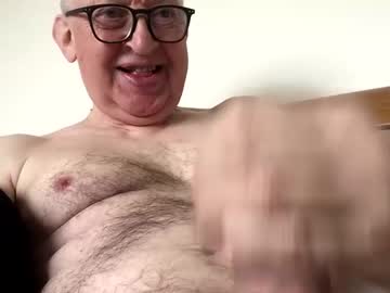 Hotmuff99 Chaturbate stream image from February 17, 2025
