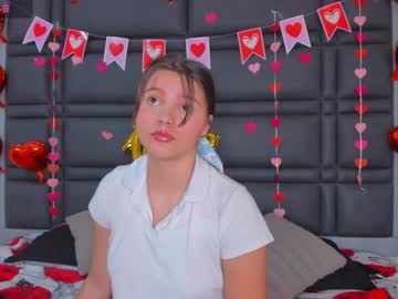 Malu_Hott Chaturbate stream image from February 17, 2025