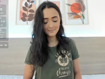 Nataliiiiia Chaturbate stream image from February 17, 2025
