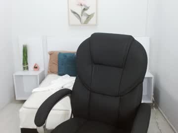 Liseth_Fox Chaturbate stream image from February 17, 2025