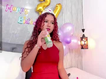 Sophiee_Velvet Chaturbate stream image from February 17, 2025