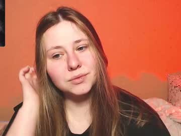 Tutti_Fruttyy Chaturbate stream image from February 17, 2025