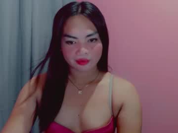 Urgirl_Zoex Chaturbate stream image from February 17, 2025