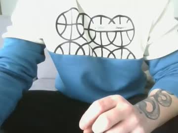 Vanhelll Chaturbate stream image from February 17, 2025