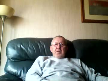 Discovery63 Chaturbate stream image from February 17, 2025