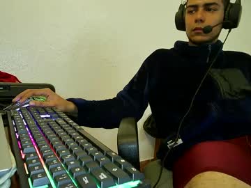Gabitosexyy Chaturbate stream image from February 17, 2025